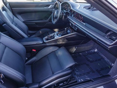 Used 2024 Porsche 911 Carrera image 16