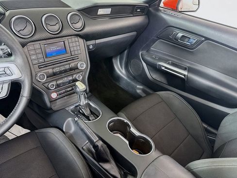 Used 2015 Ford Mustang Convertible w/ Equipment Group 051A image 27