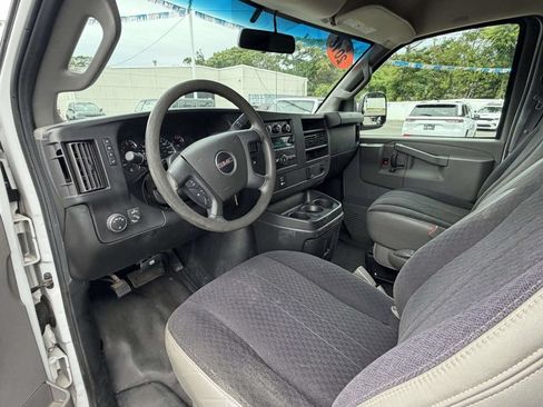 Used 2018 GMC Savana 2500 w/ Driver Convenience Package RWD image 20