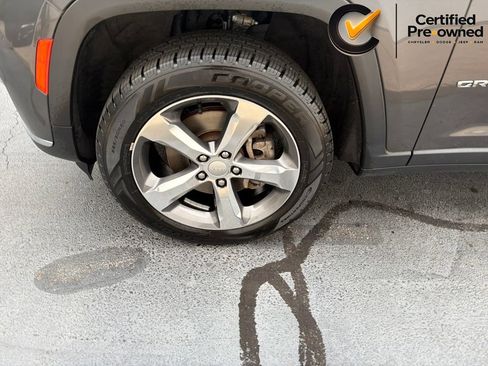 Certified 2022 Jeep Grand Cherokee L Limited AWD/4WD image 16