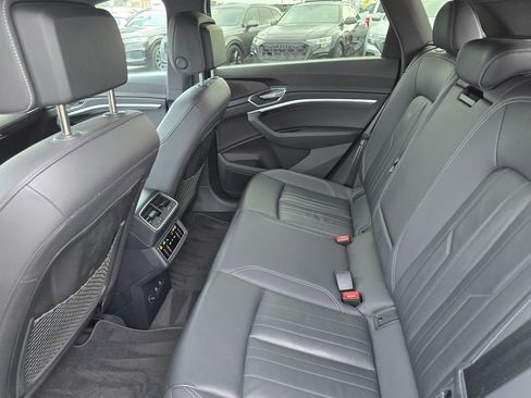 Used 2023 Audi e-tron Premium w/ Convenience Plus Package image 30