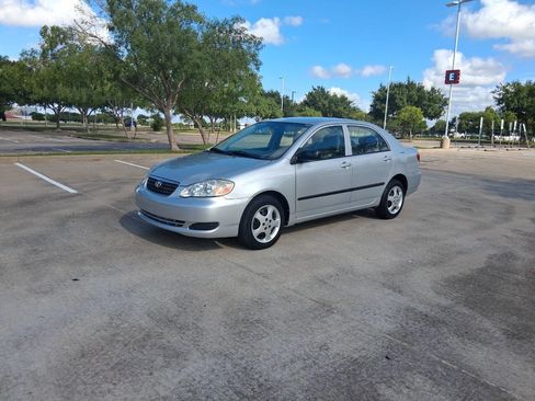 Used 2007 Toyota Corolla CE FWD image 2