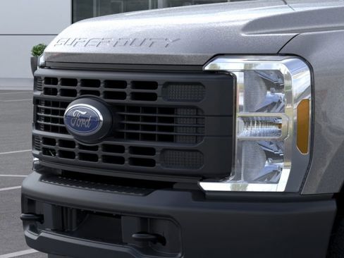 New 2026 Ford F250 XL image 39
