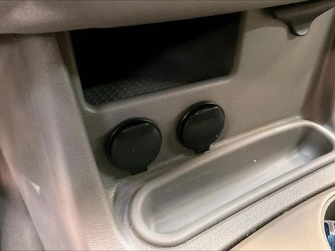 Used 2004 Chevrolet Malibu FWD image 17