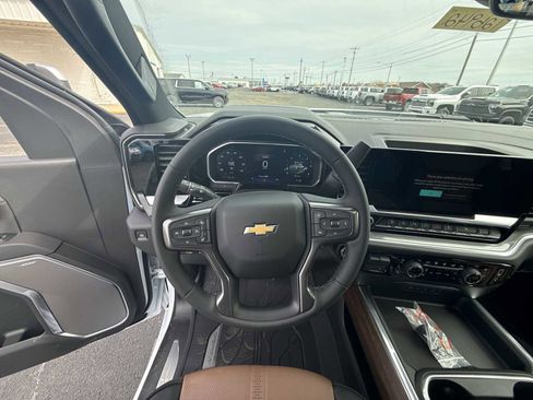 New 2026 Chevrolet Silverado 3500 High Country w/ High Country Premium Package AWD/4WD image 11