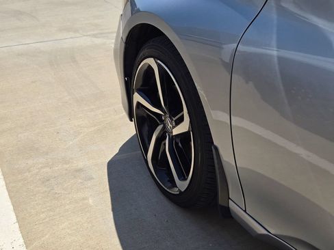 Used 2018 Honda Accord EX-L image 14