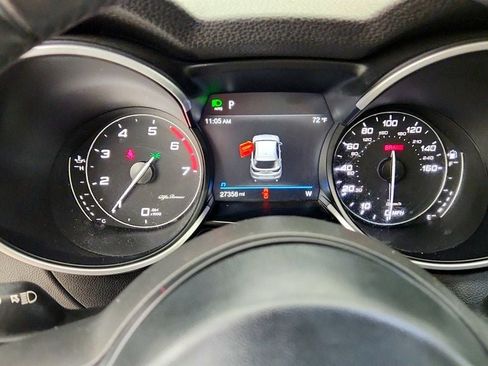 Used 2023 Alfa Romeo Stelvio Ti AWD/4WD image 14