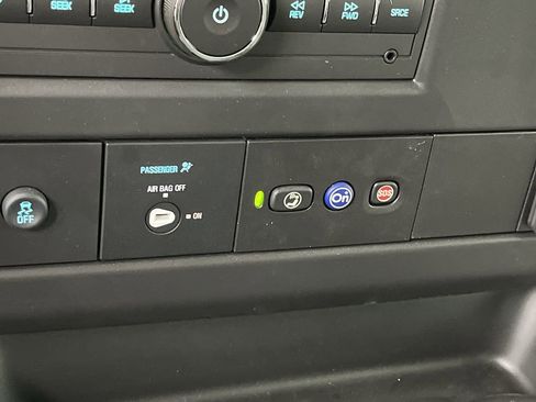 New 2025 GMC Savana 3500 w/ Power Convenience Package image 17