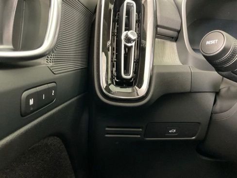 New 2026 Volvo XC40 B5 Plus w/ Protection Package Premier image 28