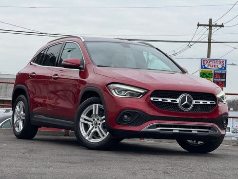 Used 2021 Mercedes-Benz GLA 250 GLA 250 4MATIC SUV image 3
