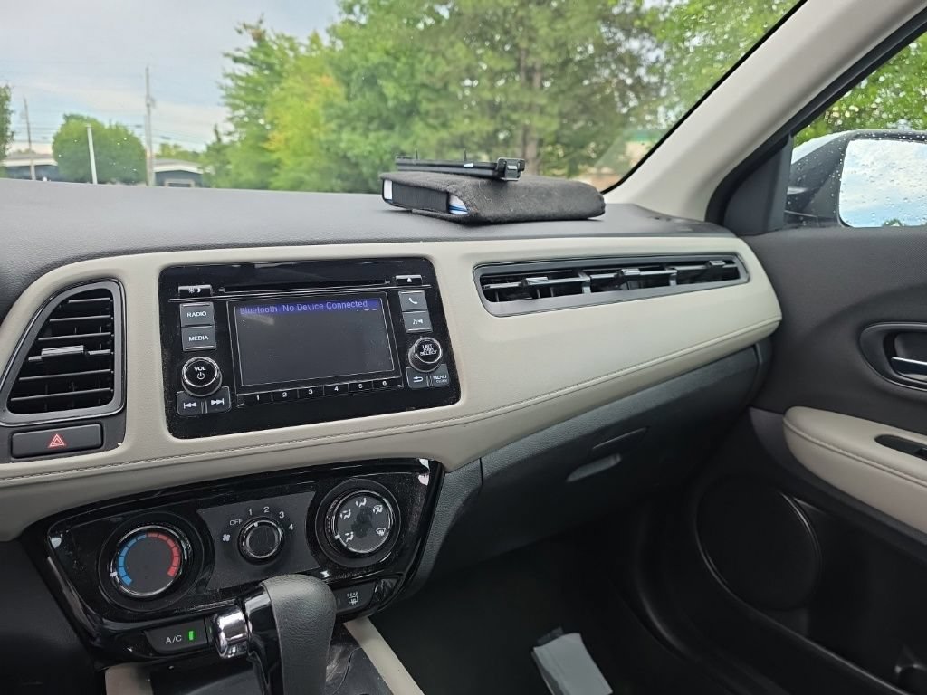Used 2022 Honda HR-V LX image 21