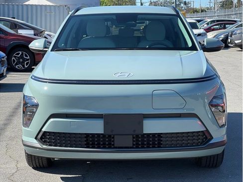 Used 2024 Hyundai Kona SEL image 2