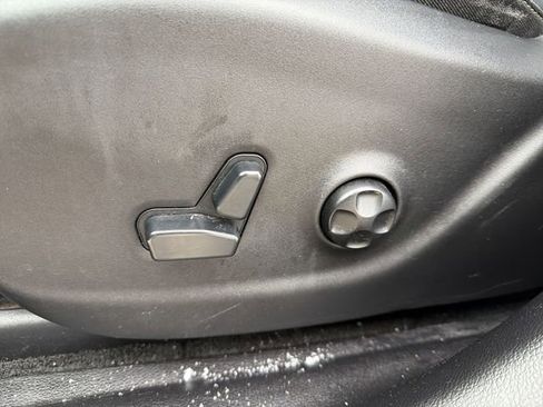 Used 2016 Jeep Cherokee Limited image 14