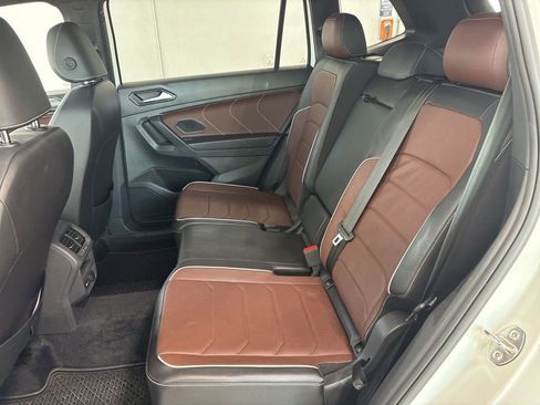 Certified 2024 Volkswagen Tiguan SEL R-Line image 8