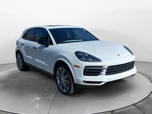 Used 2019 Porsche Cayenne E-Hybrid image 1