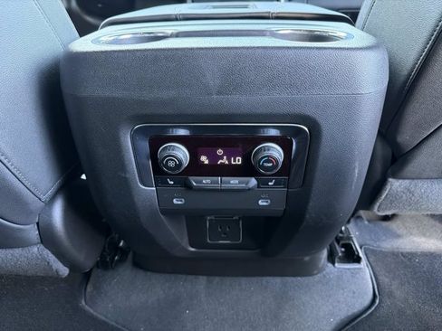 Used 2023 Chevrolet Tahoe High Country AWD/4WD image 24
