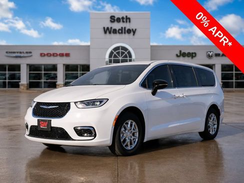 New 2026 Chrysler Pacifica Select FWD image 58