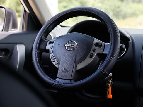 Used 2011 Nissan Rogue SV w/ SL Pkg FWD image 26