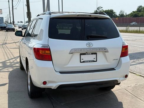 Used 2010 Toyota Highlander SE AWD/4WD image 9