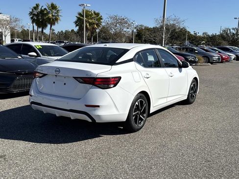 Used 2024 Nissan Sentra SV image 4
