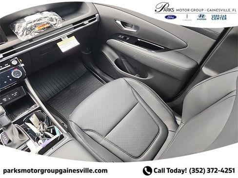 New 2025 Hyundai Santa Cruz Limited image 13