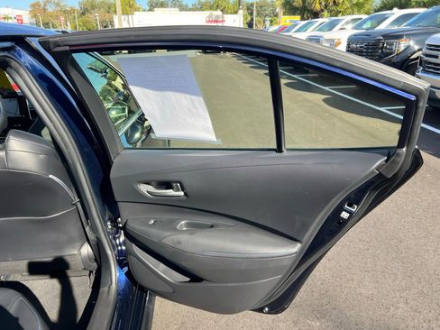 Used 2020 Toyota Corolla XSE image 46