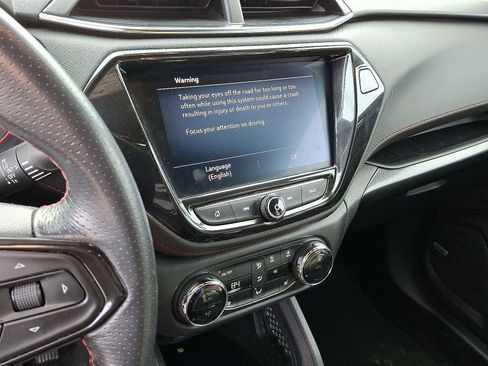 Used 2021 Chevrolet TrailBlazer RS w/ Technology Package image 13