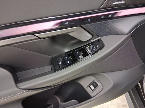 New 2026 BMW 530i w/ Convenience Package RWD image 20