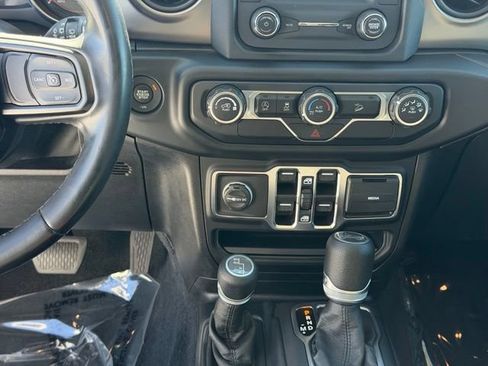 Used 2020 Jeep Wrangler Unlimited Sport S AWD/4WD image 16