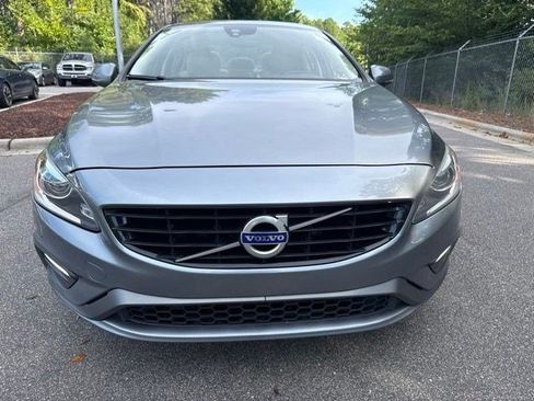 Used 2018 Volvo S60 T5 Dynamic w/ Vision Package FWD image 2