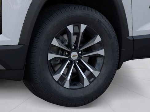 New 2026 Chevrolet Equinox LT w/ Convenience Package II image 9