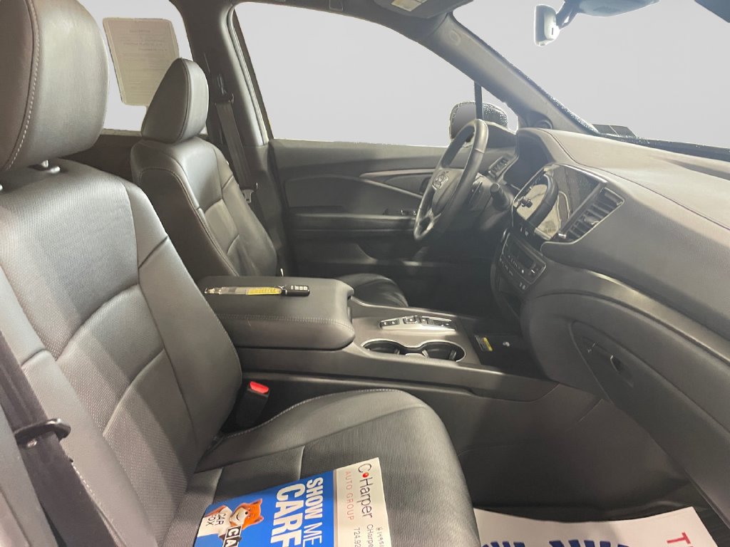 Certified 2025 Honda Passport EX-L image 11