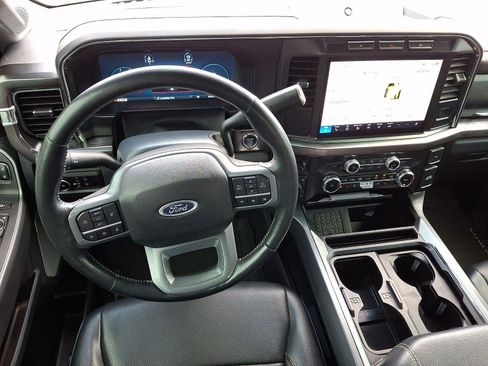 Used 2024 Ford F250 Lariat w/ Sport Appearance Package AWD/4WD image 14