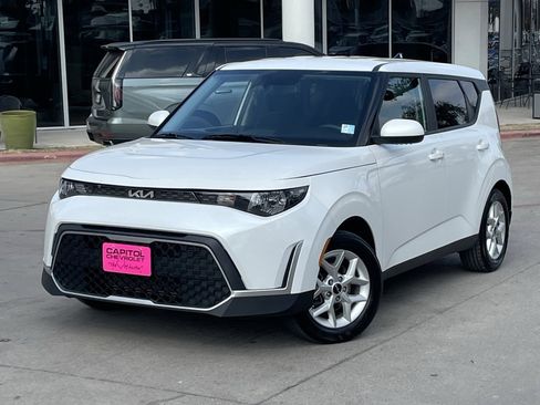 Used 2023 Kia Soul S image 9