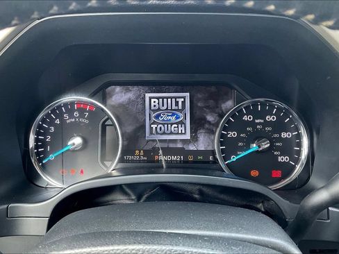 Used 2018 Ford F250 Lariat w/ Lariat Value Package AWD/4WD image 12