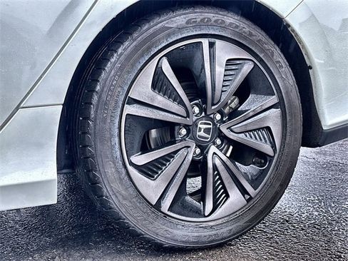 Used 2018 Honda Civic EX image 17