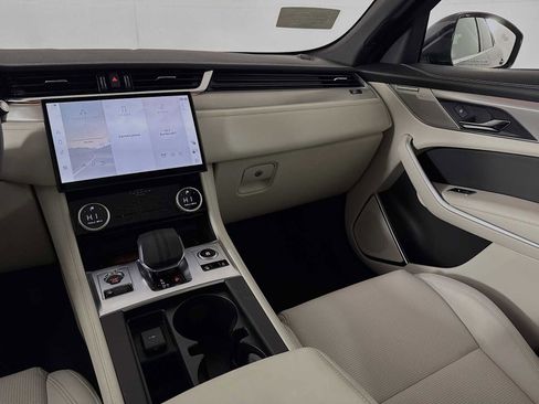 New 2026 Jaguar F-PACE R-Dynamic S image 24