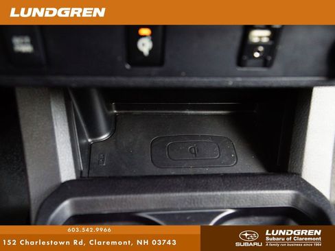 Used 2016 Toyota Tacoma TRD Sport w/ Towing Package AWD/4WD image 21