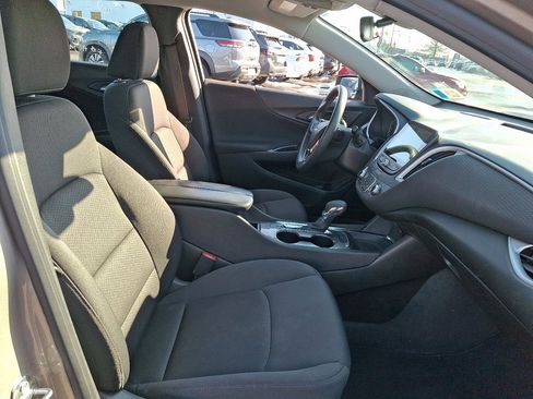 Used 2023 Chevrolet Malibu LT image 12
