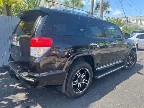 Used 2013 Toyota 4Runner SR5 image 3