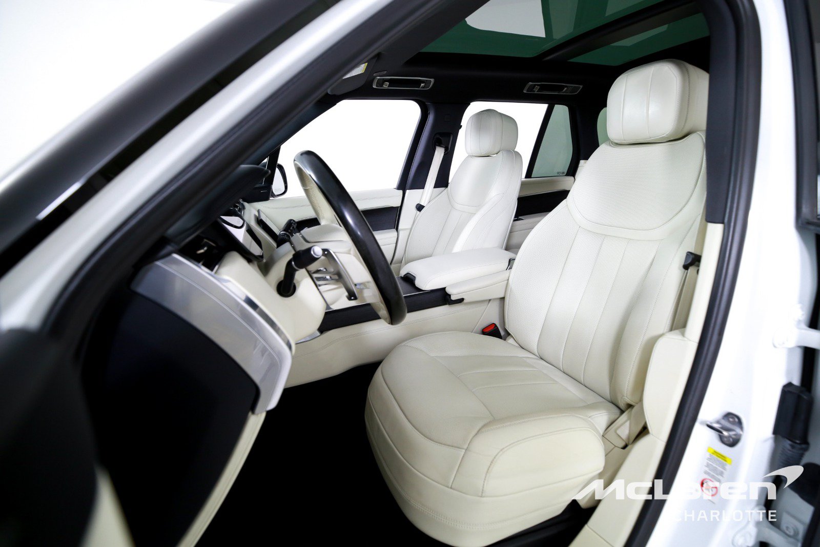 Used 2023 Land Rover Range Rover SE AWD/4WD image 11