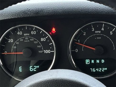 Used 2017 Jeep Wrangler Sahara image 16