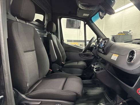 New 2026 Mercedes-Benz Sprinter 2500 image 13