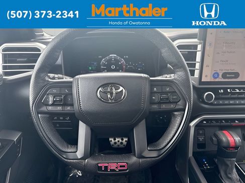Used 2025 Toyota Sequoia Platinum AWD/4WD image 25