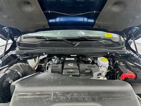 Used 2024 RAM 3500 Laramie w/ Night Edition image 33