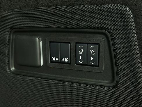 Used 2026 Cadillac Escalade Platinum Sport w/ LPO, ONYX Package image 15