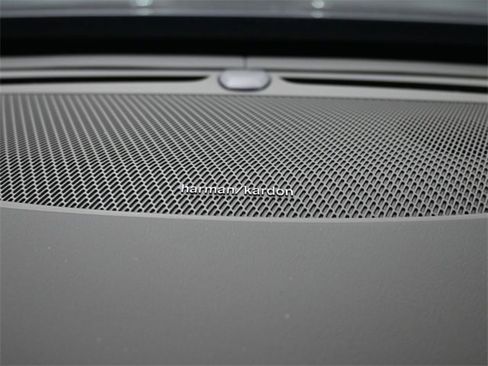 New 2026 Volvo XC90 B6 Ultra image 31