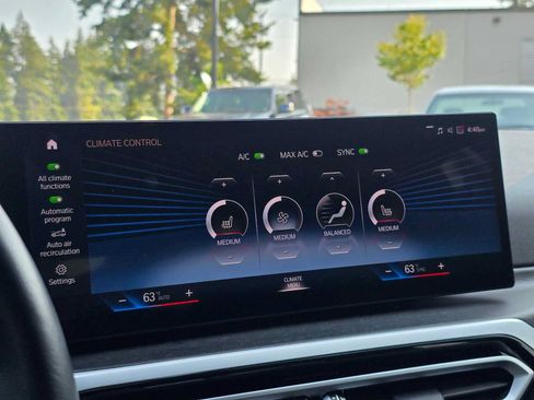 Used 2023 BMW 330i xDrive Sedan w/ Driving Assistance Package AWD/4WD image 29