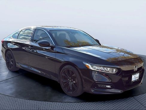 Used 2019 Honda Accord Sport image 7