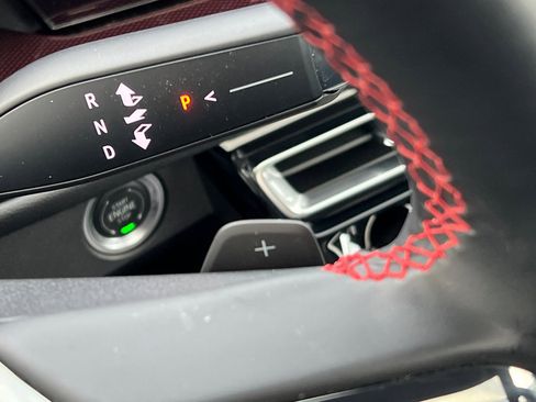 Certified 2024 Chevrolet Traverse RS w/ LPO, Floor Liner Package image 39